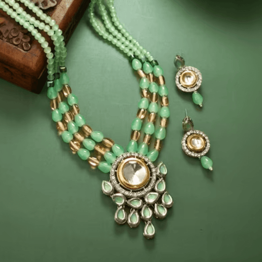 Shaila Kundan Necklace Set